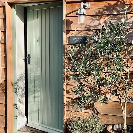 Pear Tree Cabin Бьюли Экстерьер фото